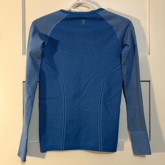 Ivivva blue sports long sleeve - Picture 5 of 5